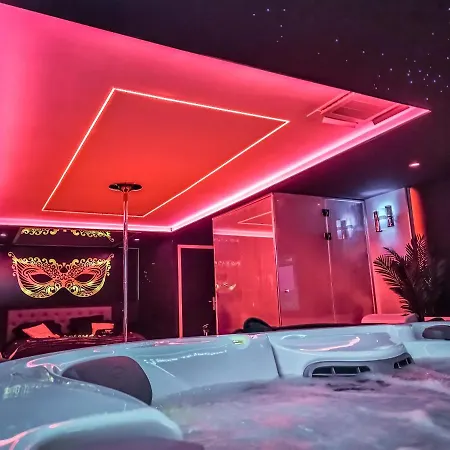 Les Secrets Rooms, De Luxe Avec Jacuzzi شقة *