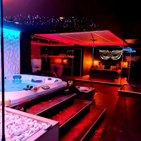 Apartment Les Secrets Rooms, De Luxe Avec Jacuzzi Rivesaltes
